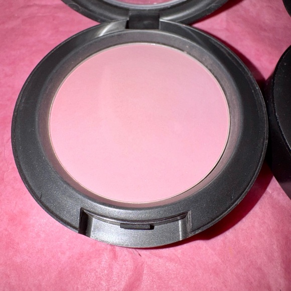 MAC M.A.C. Cosmetics Makeup Blush Lot - Cute, Shimmersweet - Pls. Read - Picture 4 of 6